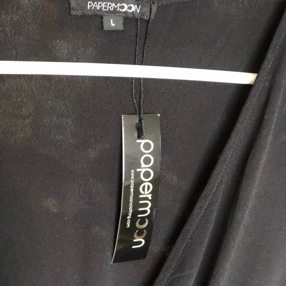 ๐น๐บ๐ฅ๐๐๐ธ๐บ๐น๐ฅ๐๐ฅ๐บ๐นBlack open front romper - Picture 7 of 7